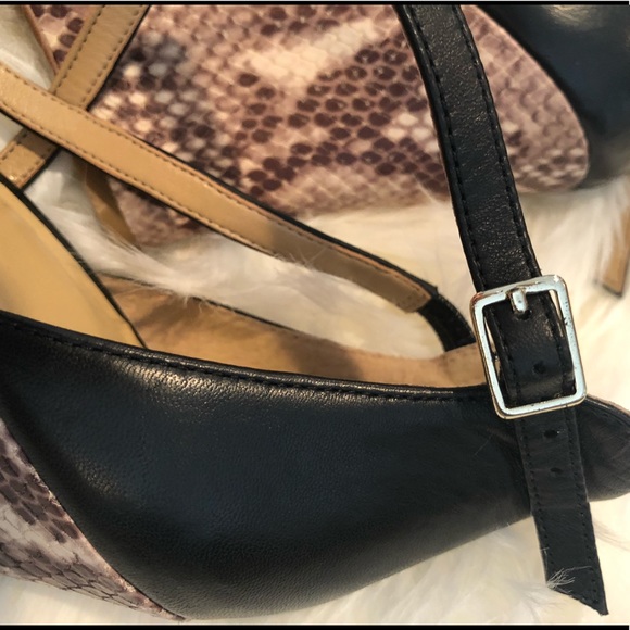 Ann Taylor Wedge Sandals - Picture 4 of 5